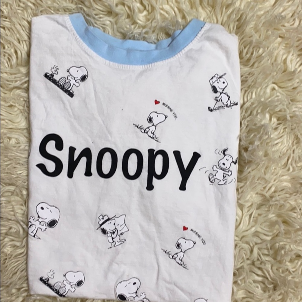 comfy snoopy white tee